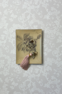 Обои «A Vintage Book»